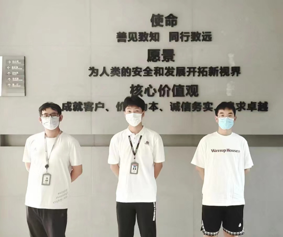 电子电气工程学院2020级学生坚守实习岗位，彰显担当作为