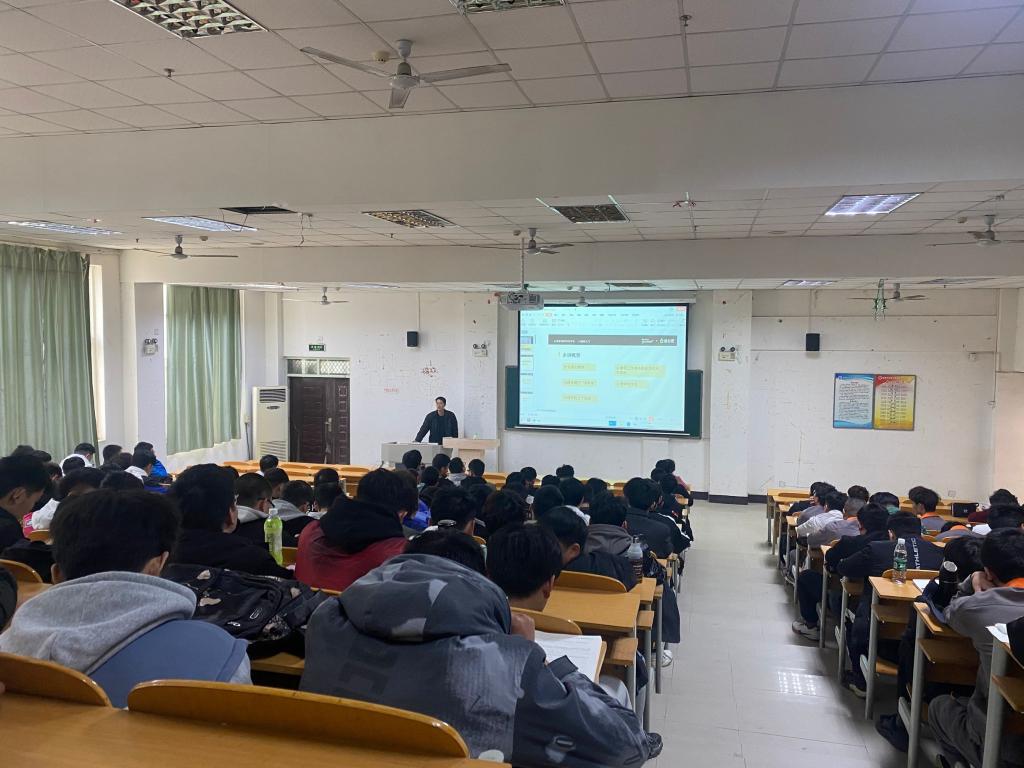 机械与汽车工程学院举办“牵手你我他，与爱同行”心理健康教育讲座