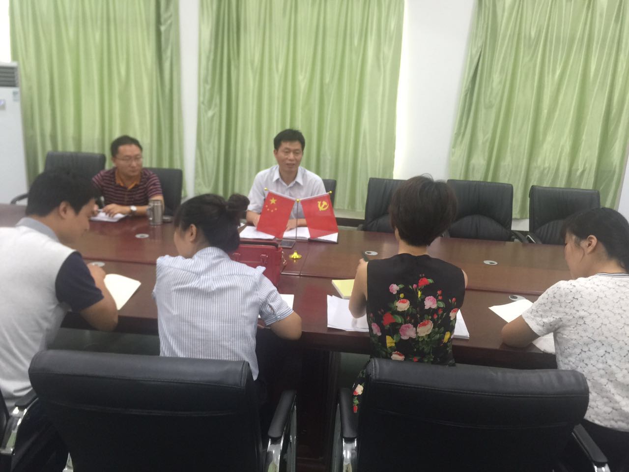 电子电气工程学院召开党风党纪专题民主生活会